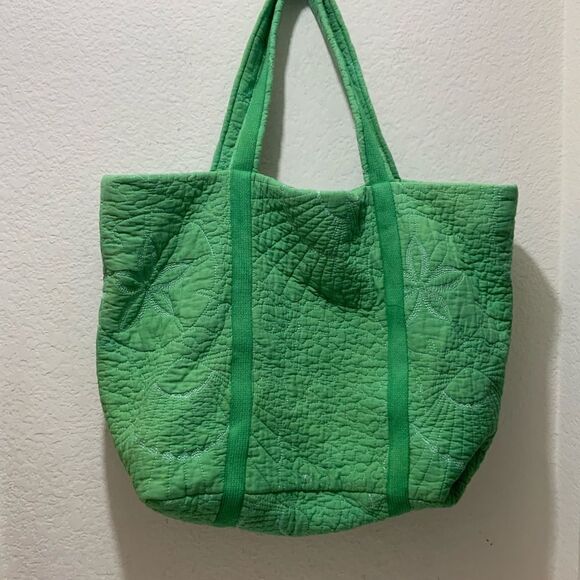 Large Quilted floral open tote bag green white stitches - Picture 2 of 8